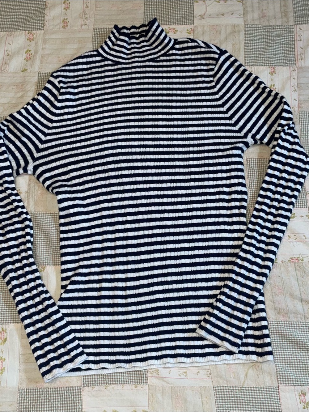 Abercrombie & Fitch Navy and White Striped Ribbed Turtleneck